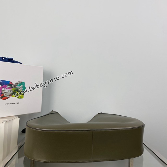 Prada專櫃新款超大號Cleo斜挎包 1BC181 普拉達小牛包腋下肩背女包 csp1558